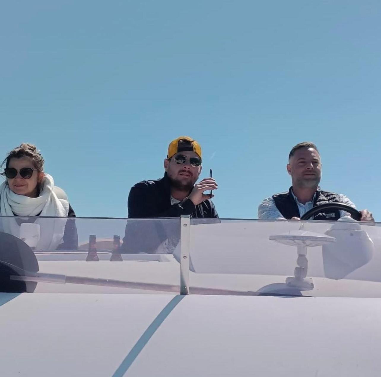 ホテル Bateau Nuit Insolite ラ・ロシェル エクステリア 写真